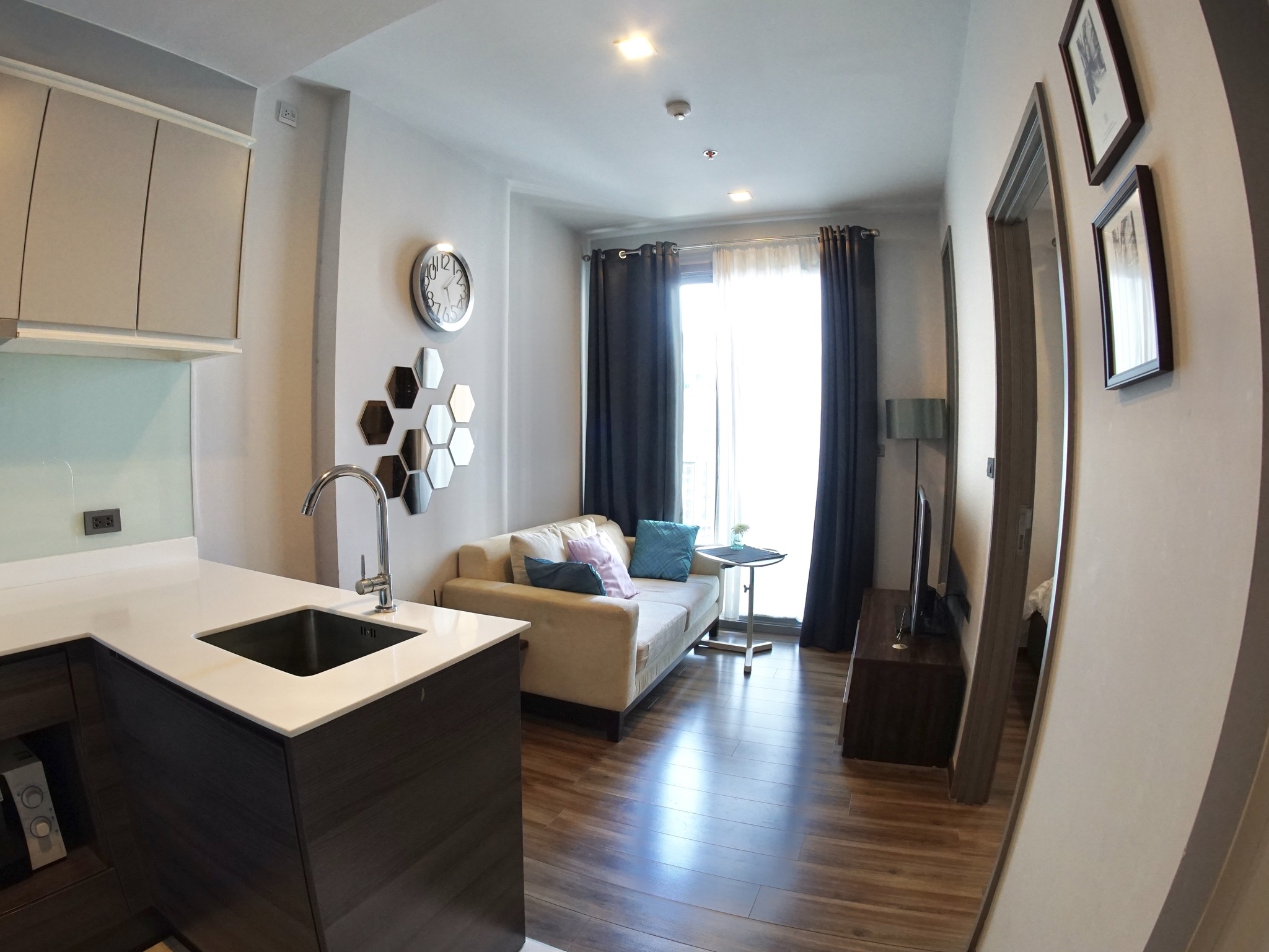 ​(CRA-1181)Ceil By Sansiri ,BTS Ekkamai (1.2 km) ,1bed ,1bath ,30sqm,11FL Building C