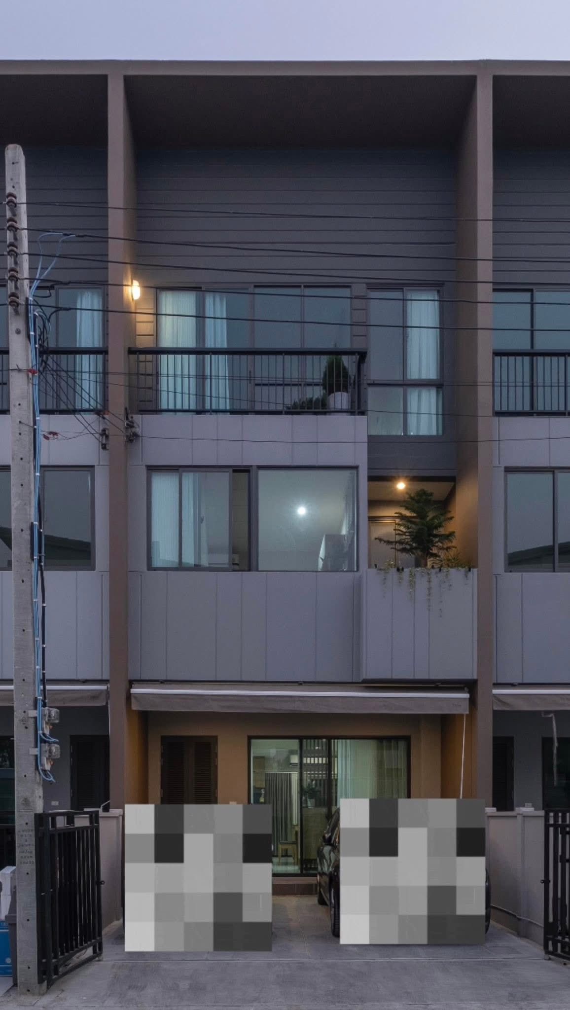 (VRB-1267) Baan Klang Muang Rama 9 - Krungthep Kreetha ,3beds,2baths,148sqm,3storey.