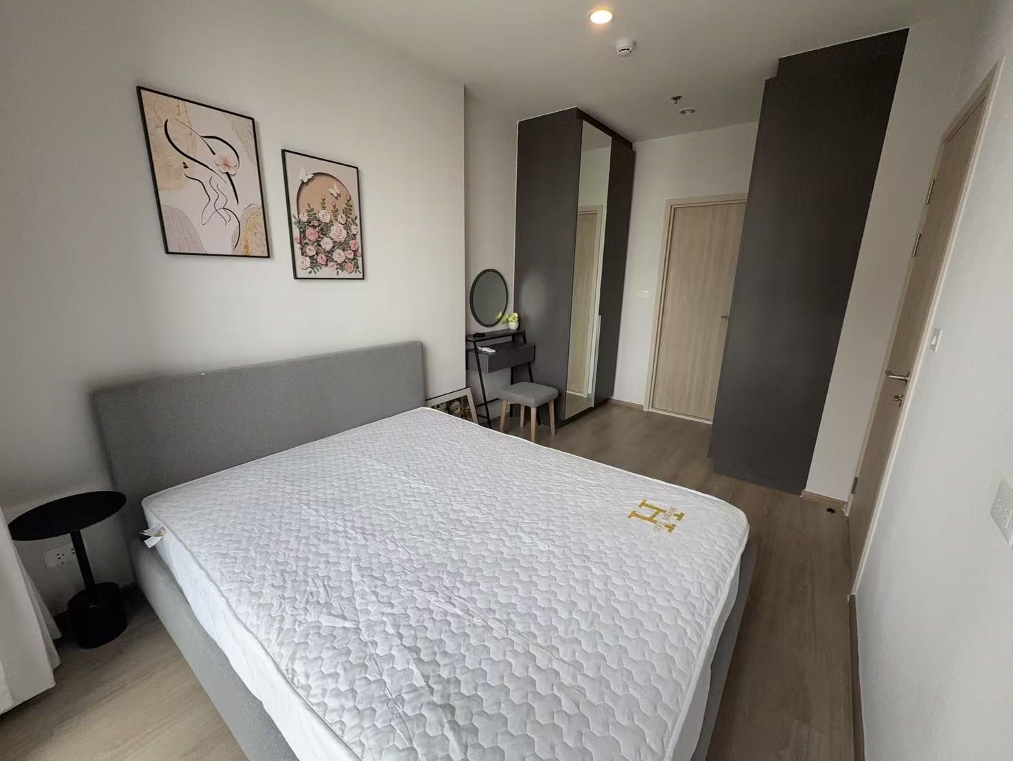 (CRB-1296) Nue District R9 ,1bed,1bath,30sqm,29fl.