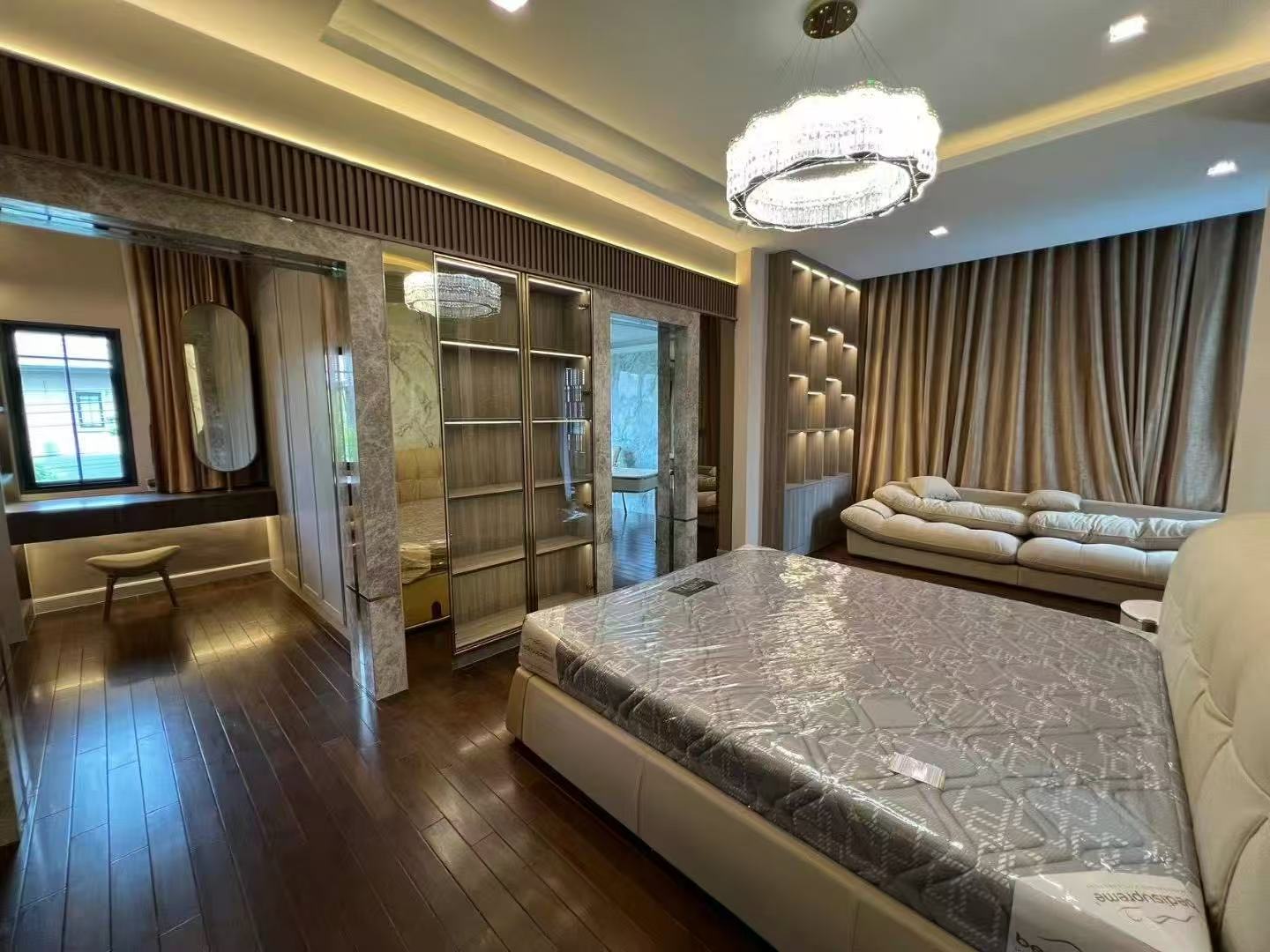 (VRB-1297) Bangkok Boulevard Ramintra-Serithai 2 ,4beds,5baths,1maid,352sqm,2storey.