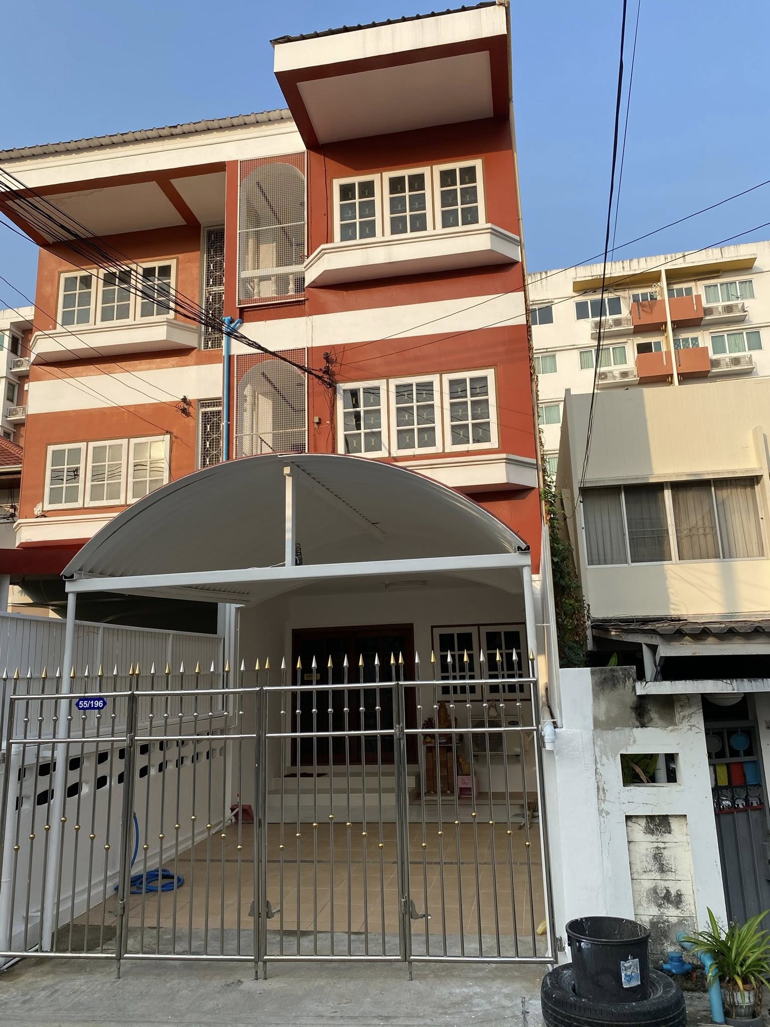 (VRB-1306) Lad Phrao Soi 29 ,4beds,5baths,170sqm,3storey.