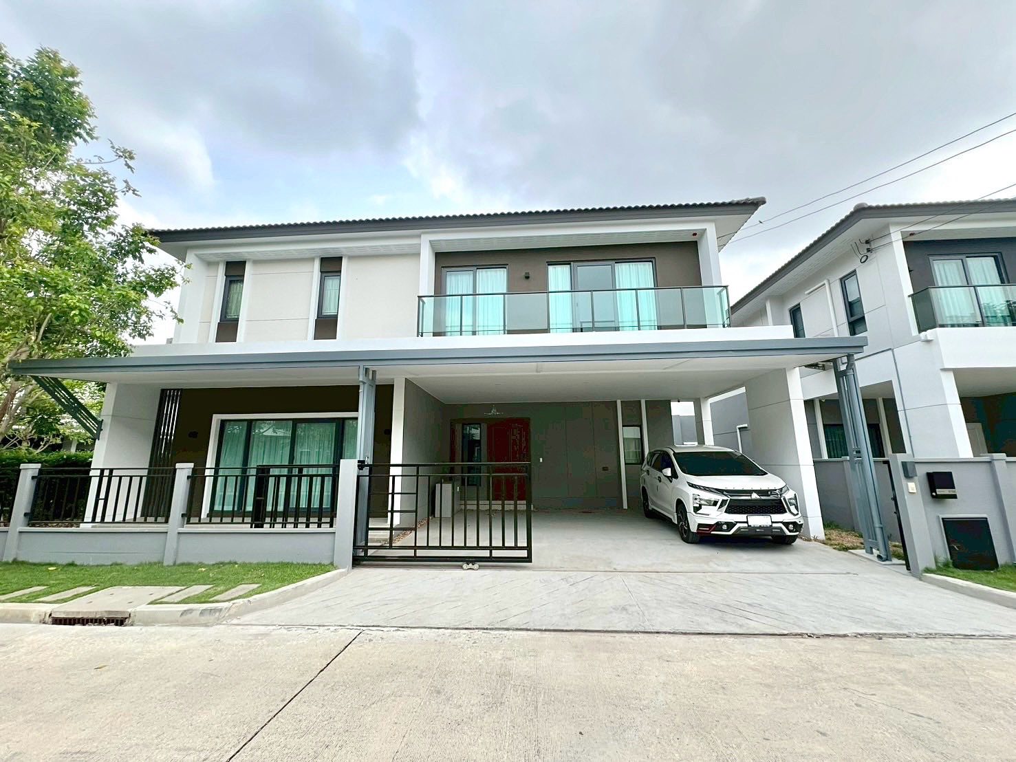 (VRB-1425) Centro Vibhavadi ,4beds,5baths,1maidroom,274sqm,2storey.