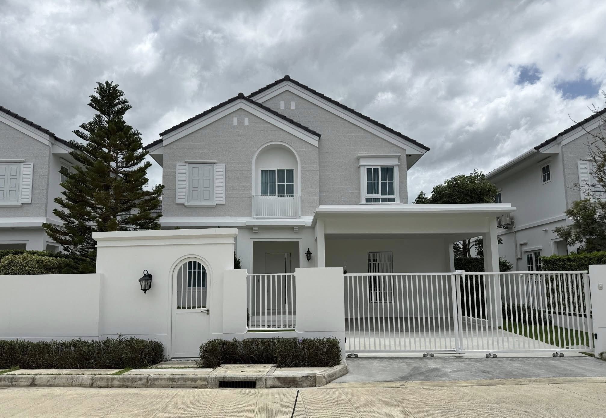 (VRB-1433) Chaiyapruek Bangna Km.15 ,3beds,4baths,184sqm,2storey.