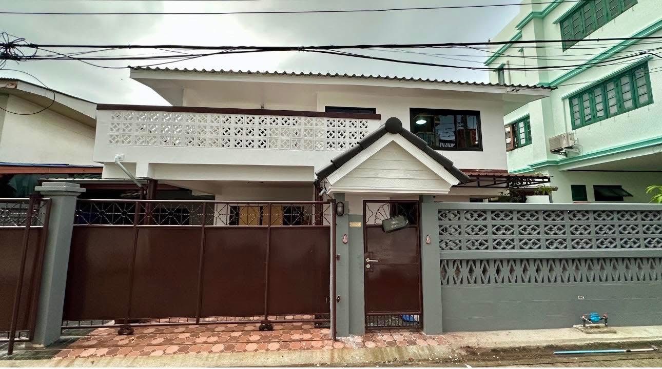 (VRB-1538) Huai Khwang ,3beds,2baths,180sqm,2storey.