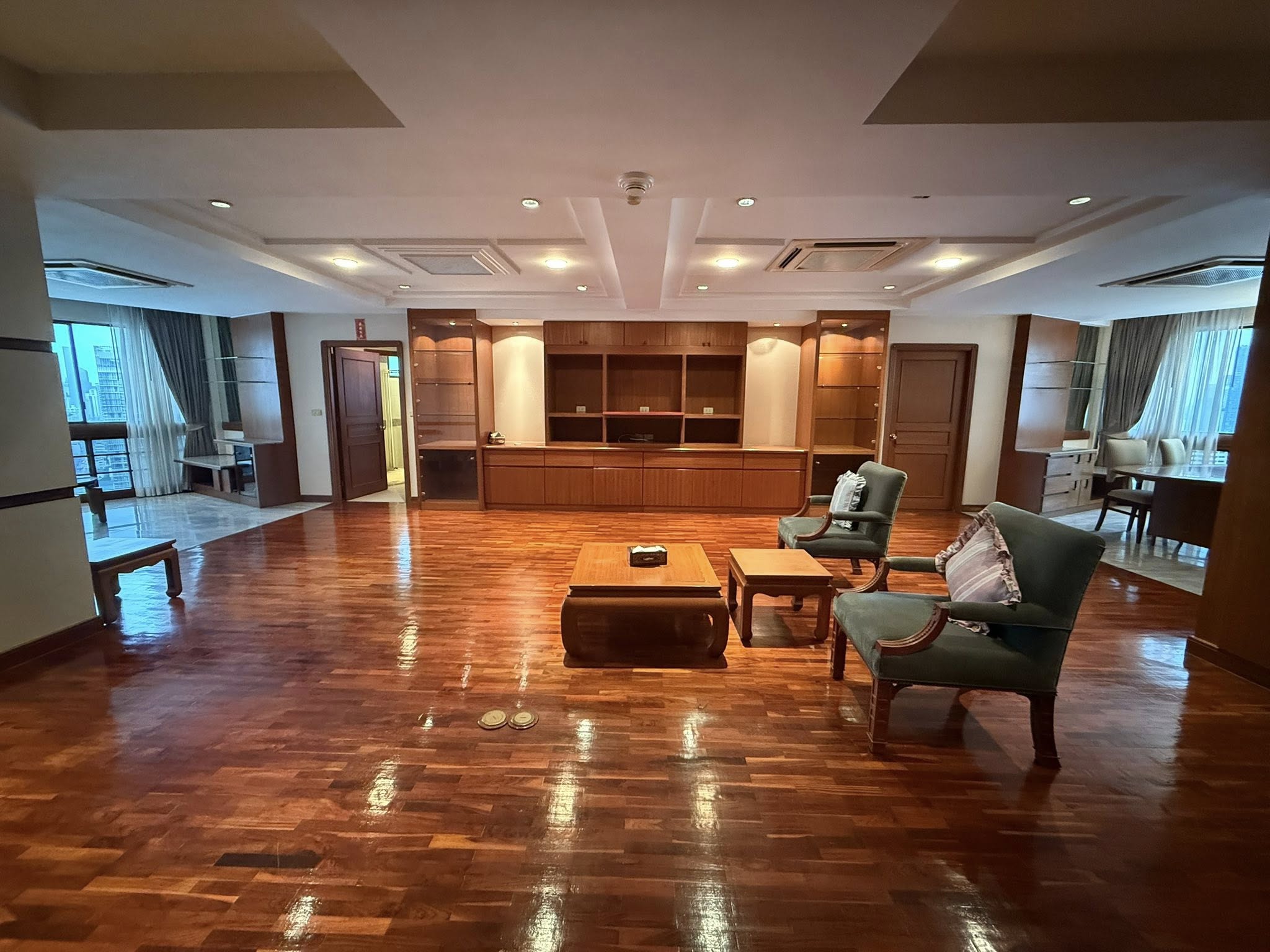 (CRB-1601) President Park Sukhumvit 24 ,3beds,3baths,260sqm,30fl.