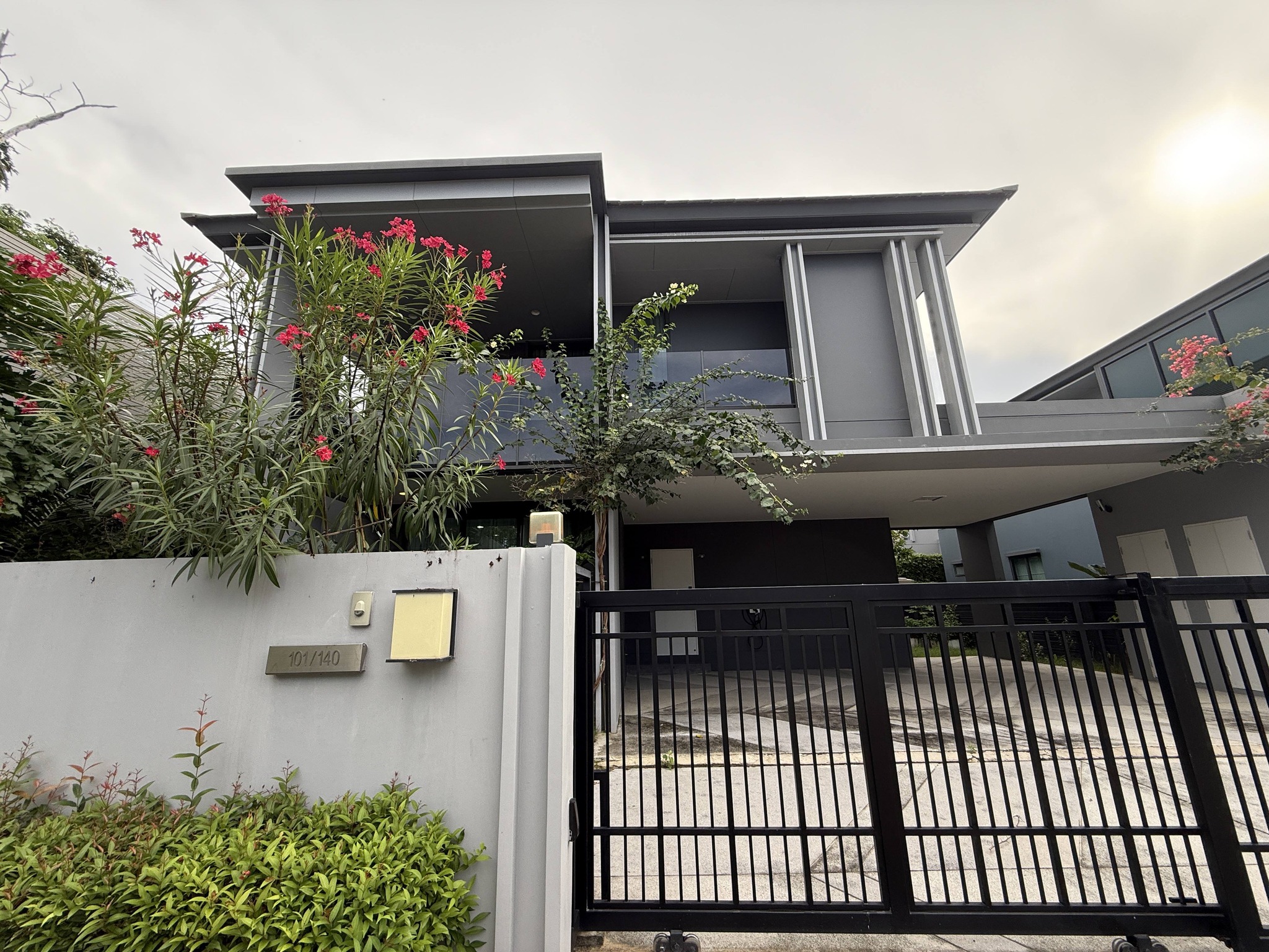 (VRB-1611) Rented>Setthasiri Krungthep Kreetha 2 ,4beds,4baths,336sqm,2storey.