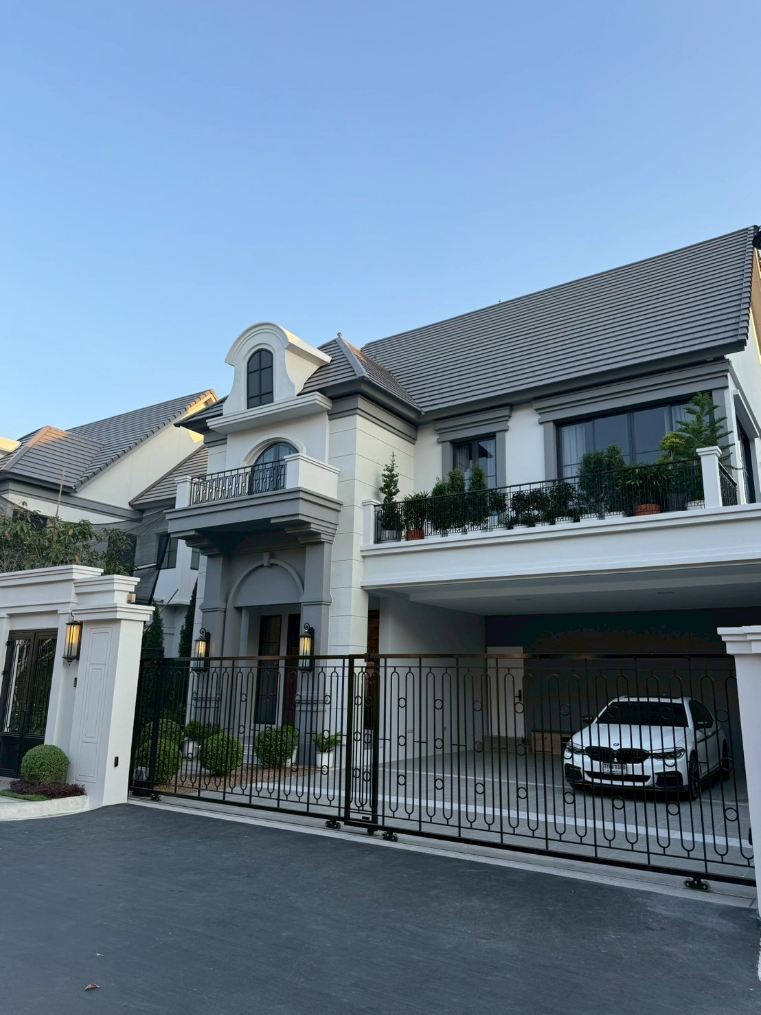 (VRB-1649) Narasiri Phahol - Watcharapol , 4beds,5baths,378sqm,2storey.