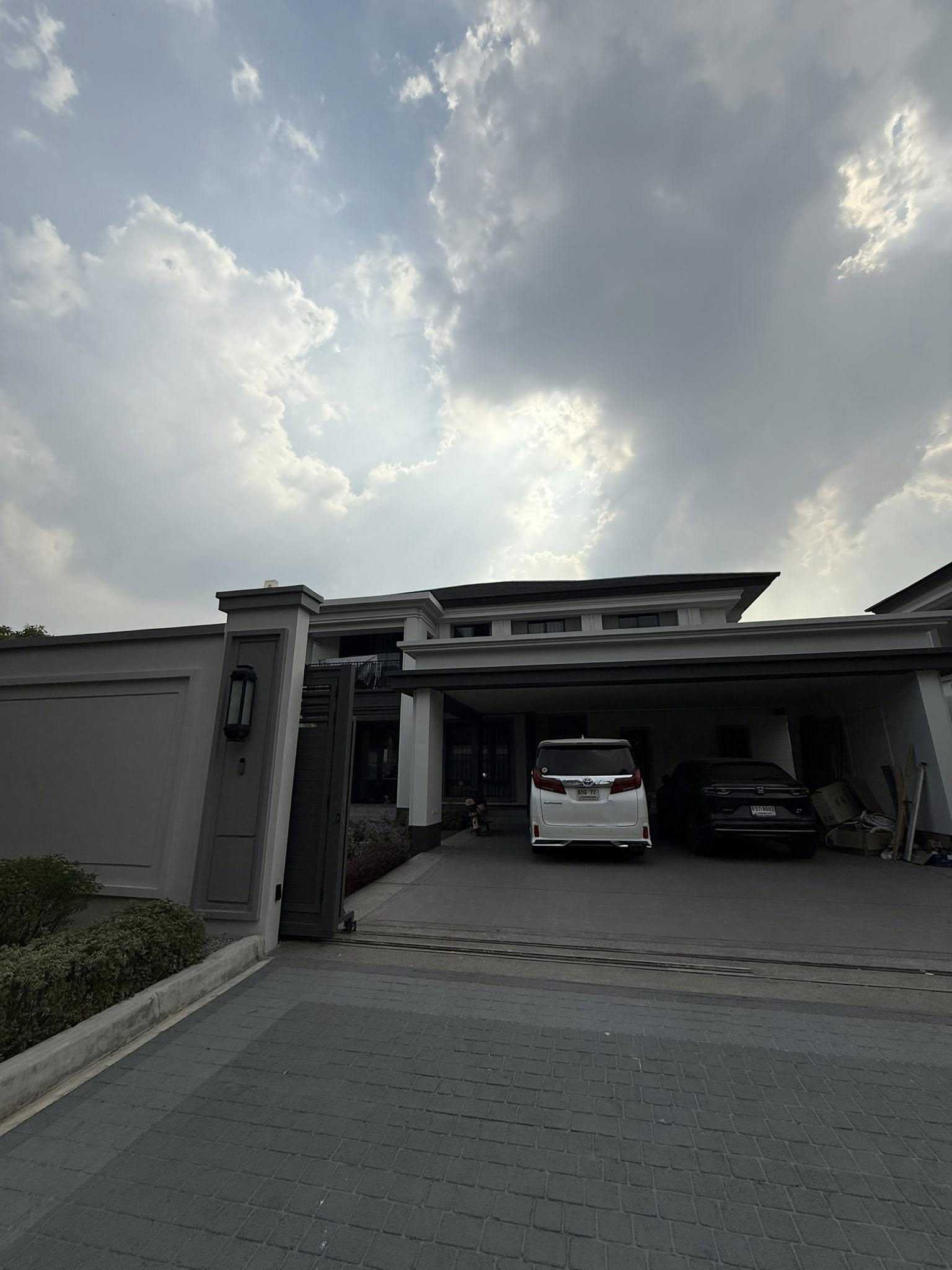 (VRB-1688) Setthasiri Krungthep Kreetha ,5beds,6baths,600sqm,2storey.