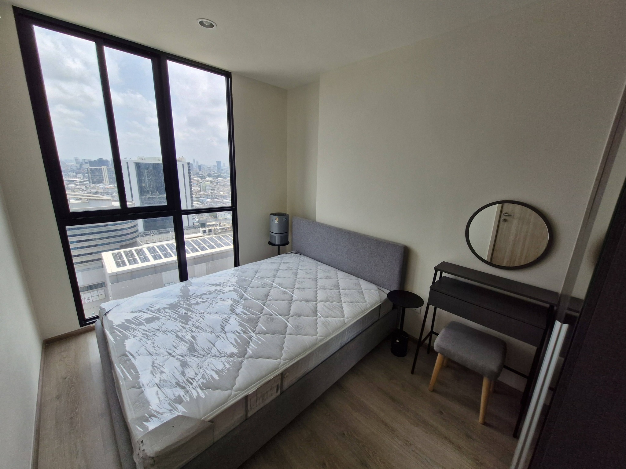 (CRB-1794) Nue District R9 ,1bed,1bath,26sqm,34fl,towerN.